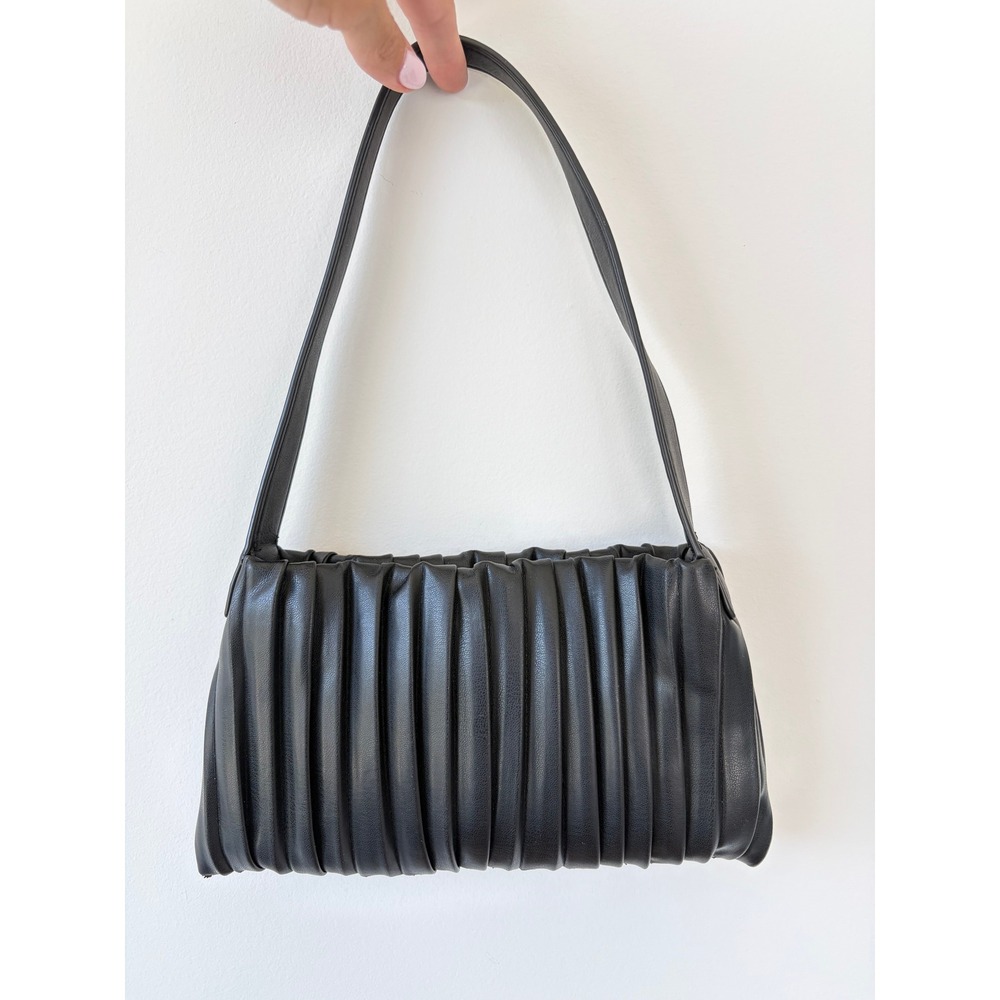 Simply Vera Vera Wang Black Pleated Faux Leather Shoulder Bag Baguette Handbag‎
